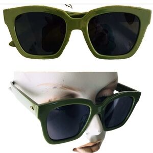 PERVERSE Chic NWT Oversized ACE Tropical Green SUNGLASSES